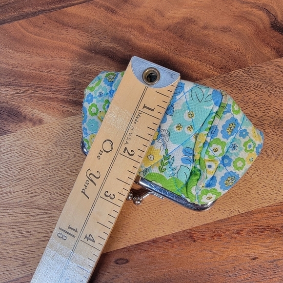 Vera Brandly English Meadow Floral Quilted Count Purse Small Kiss Lick Bag - Picture 14 of 16